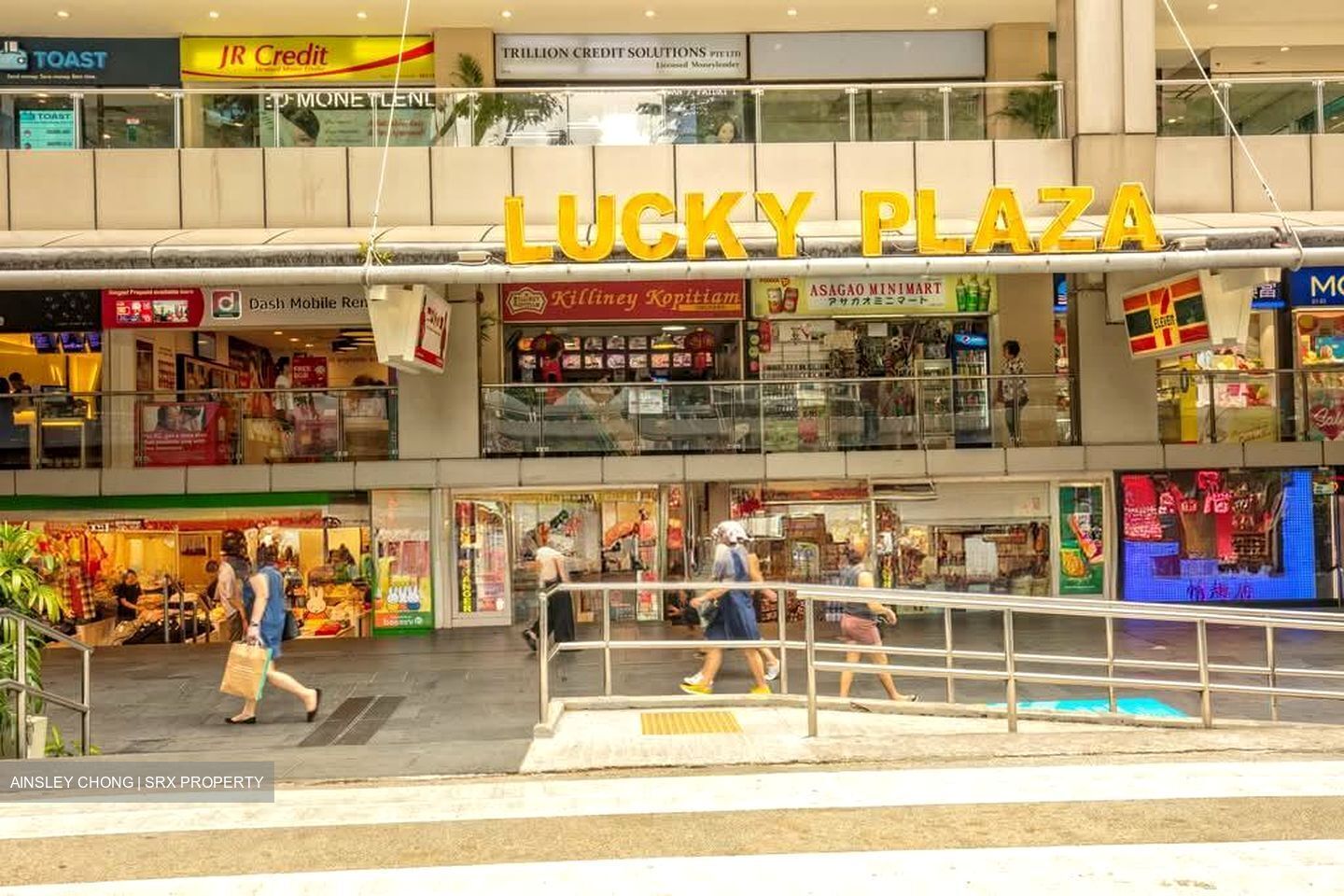 Lucky Plaza (D9), Shop House #541194091